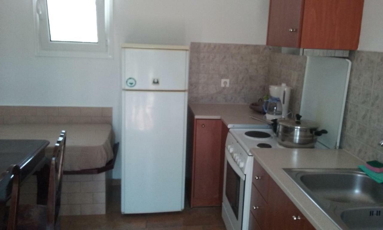 Studio With Tenis Court And Mini Basket Apartman Éjo Kültér fotó
